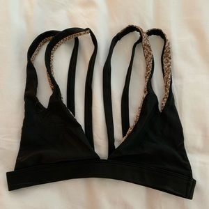 Acacia black top size M